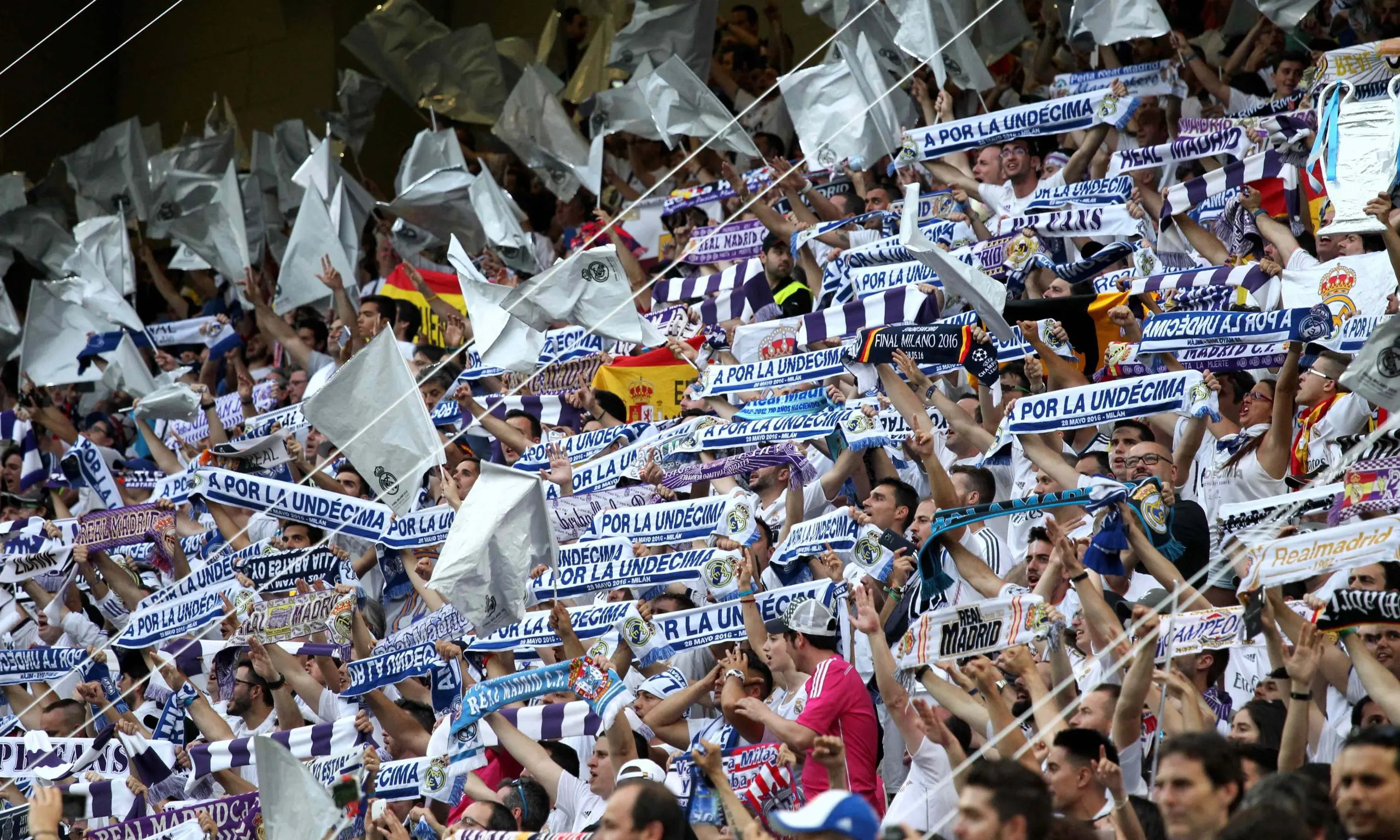 supporters-real-madrid-scaled