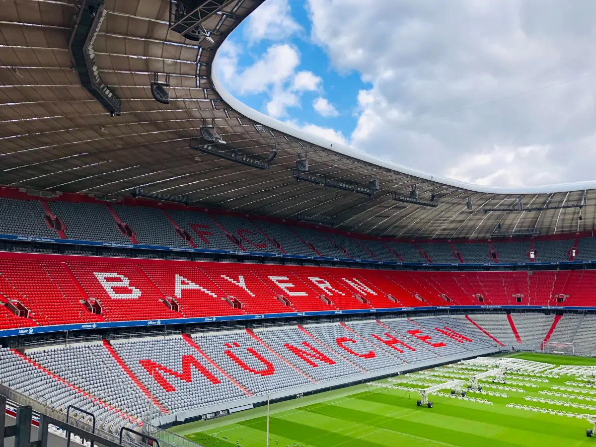 Bayern-Allianz-arena-1200