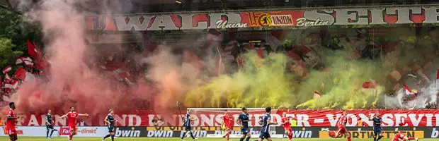 Voetbalclubs in Berlijn: wedsrijd in Berlijn bezoeken