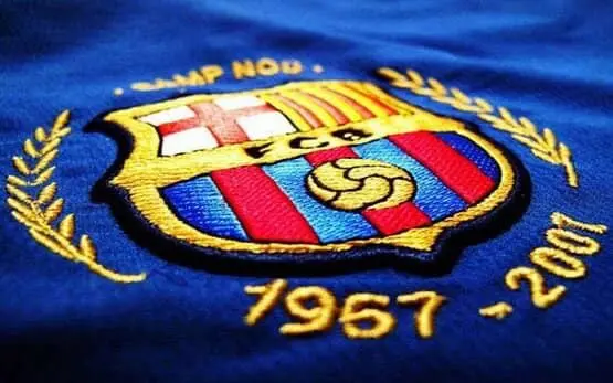 Logo op shirt FC Barcelona