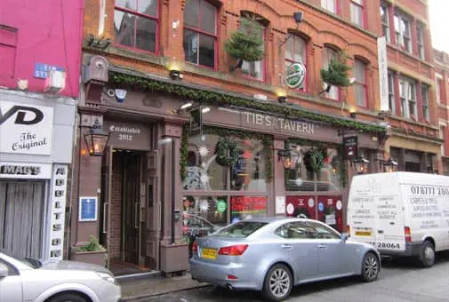 Tib Tavern Manchester city voetbalreis