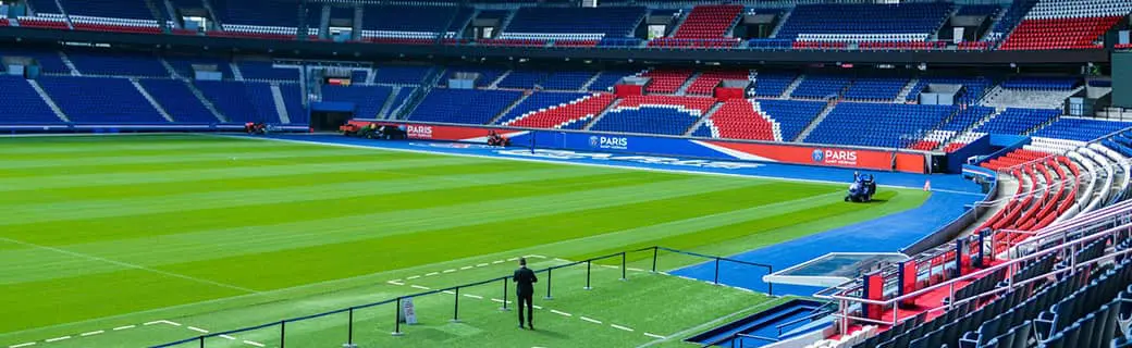Stadiontour tijdens voetbalreis PSG