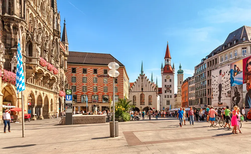 Munich,,Bavaria,,Germany,-,September,15,,2016:,Old,Town,Hall Munich,,Bavaria,,Germany,-,September,15,,2016:,Old,Town,Hall